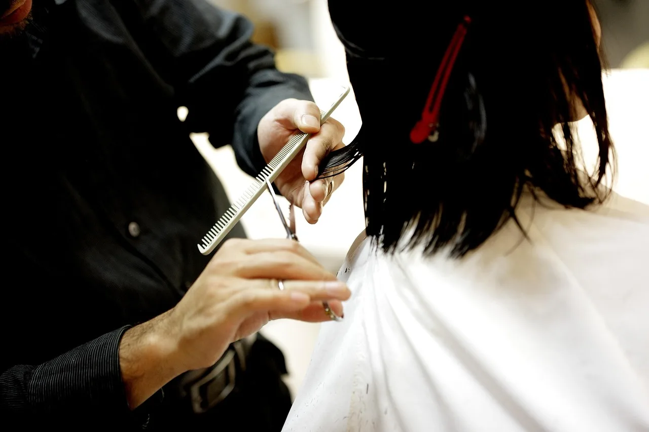 haircut, hair cut, beauty salon, comb, scissors, hairdresser, haircut, haircut, haircut, hair cut, hair cut, hair cut, hair cut, hair cut, beauty salon, beauty salon, hairdresser, hairdresser, hairdresser. Correction options for a bad haircut compared: cost, speed and risk